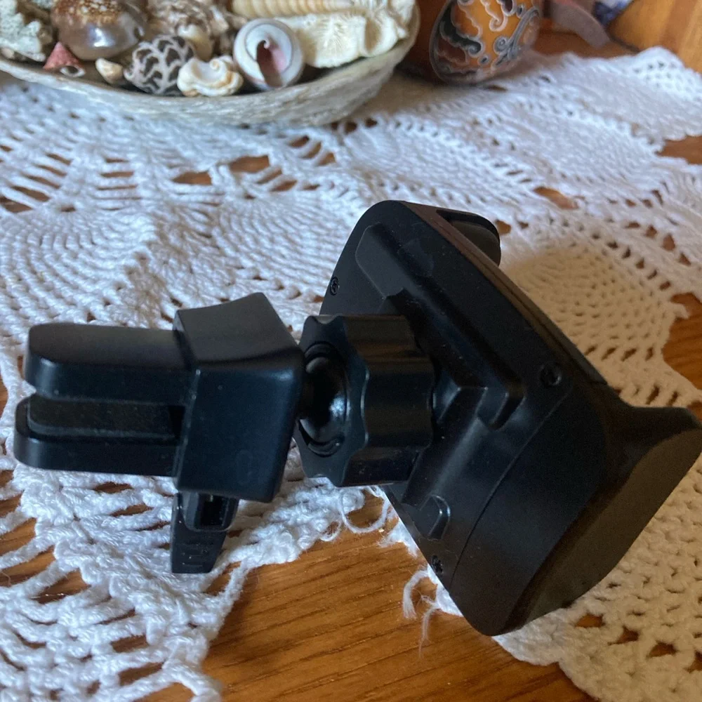 Cell Phone Adapter to hold your phone while driving, LAX Adapter